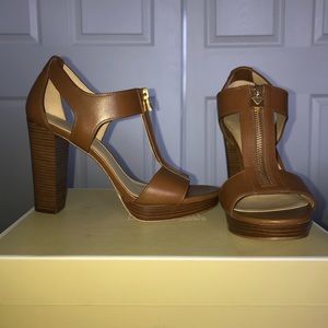 Michael Kors Berkley Lock Leather Platform Sandal